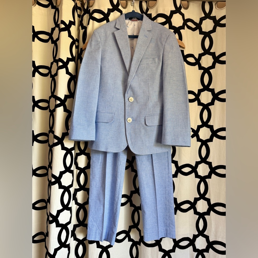 Tommy Hilfiger Light Blue Boys Suit, size 8